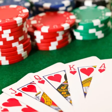 Hướng dẫn để nắm vững các quy tắc poker để giành chiến thắng